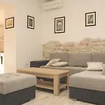 度假居 House Arena *