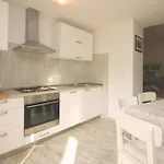 House Arena Nyaraló *