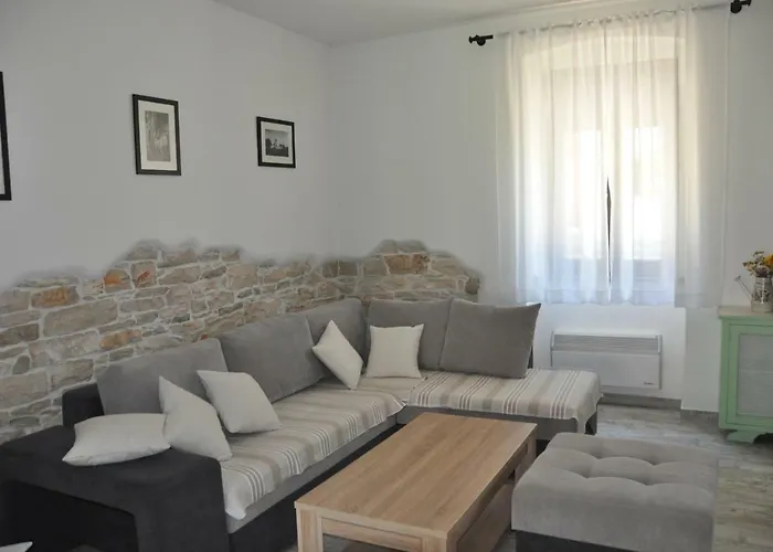 House Arena *